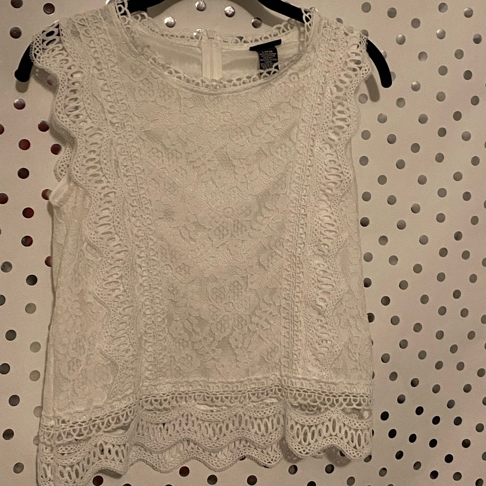 Brand: Rue 21; size: L; white lace, white liner; sleeveless